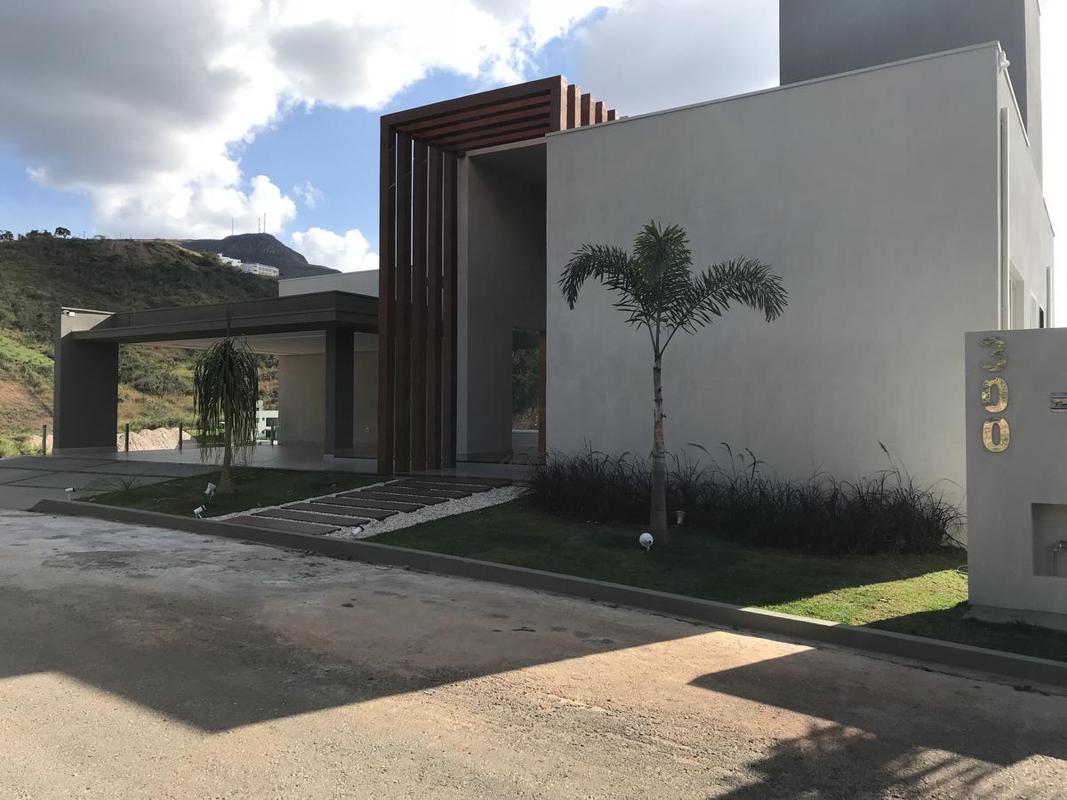 Suites De Luxo Paraiso De Minas Escarpas Capitolio Bagian luar foto