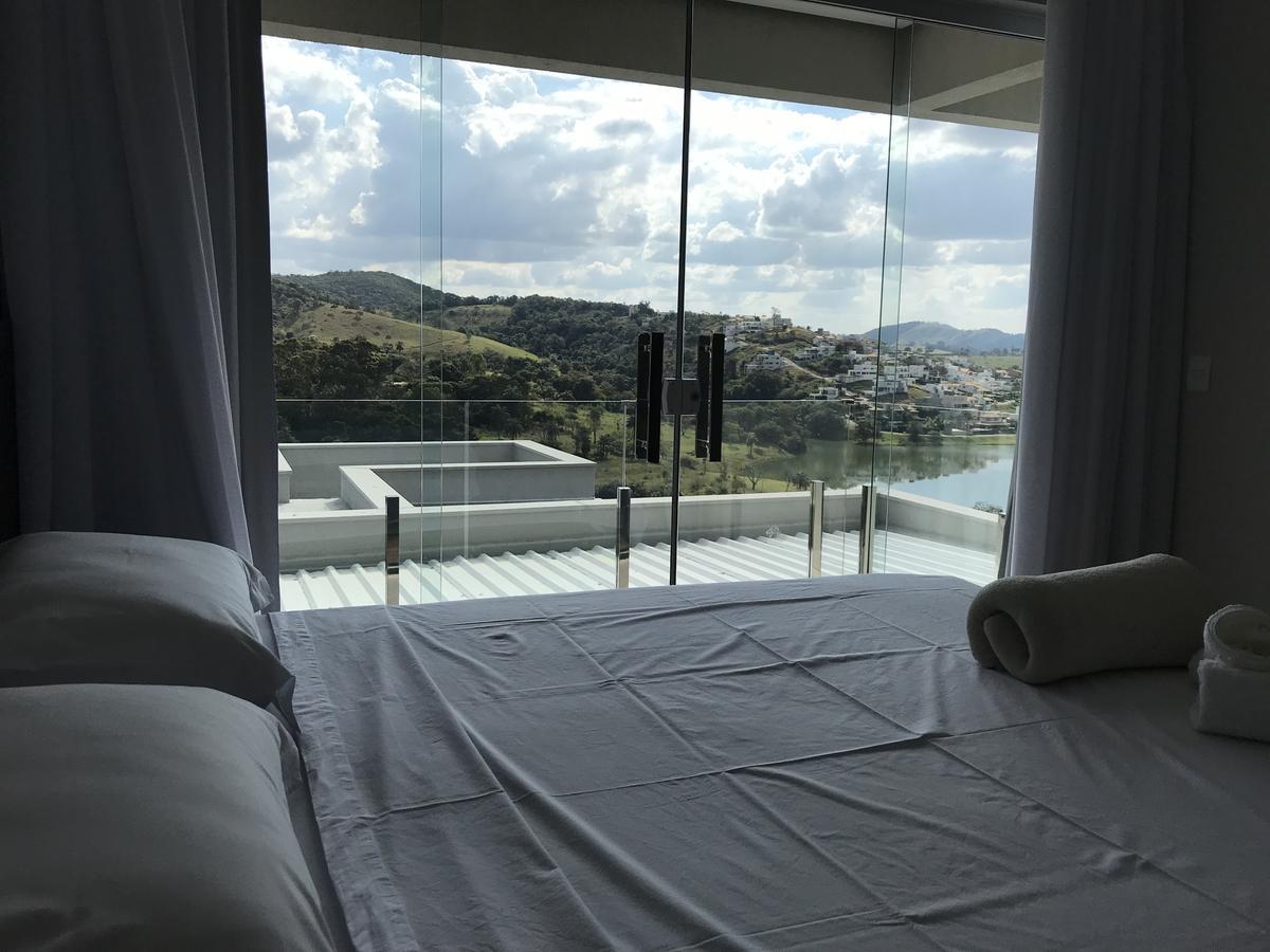 Suites De Luxo Paraiso De Minas Escarpas Capitolio Bagian luar foto